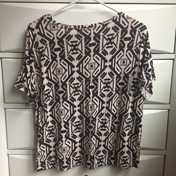 Forever 21 Top - Picture 3 of 5